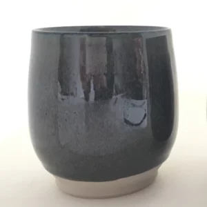 Mugs-Chiba-en-grès-émail-gris-cendres-pascaline-bostyn-céramique